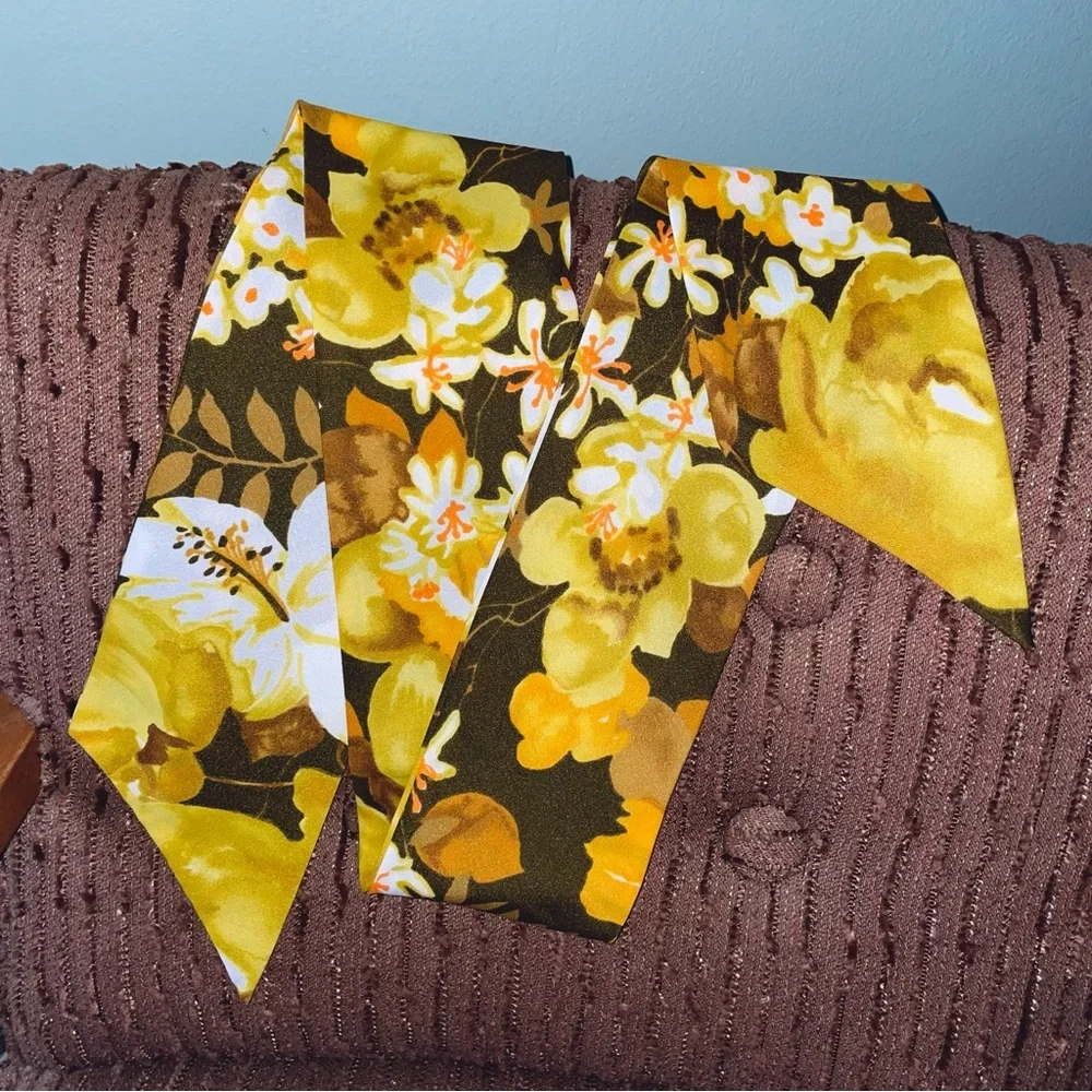 Vintage | 70s Floral Long Head Wrap Scarf